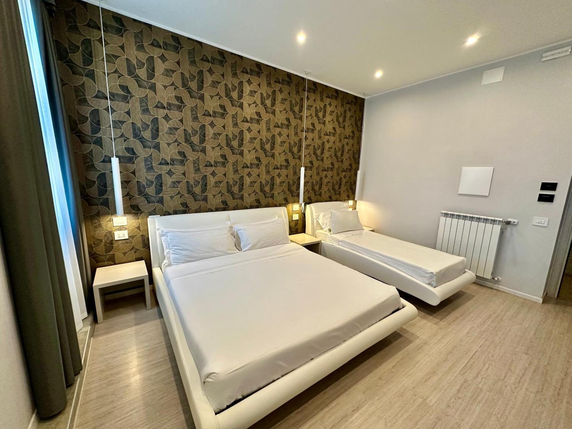 Cadorna Luxury Hotel Milan Exterior photo
