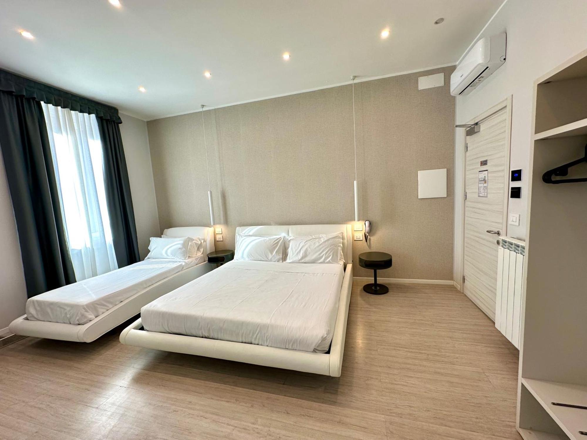 Cadorna Luxury Hotel Milan Exterior photo